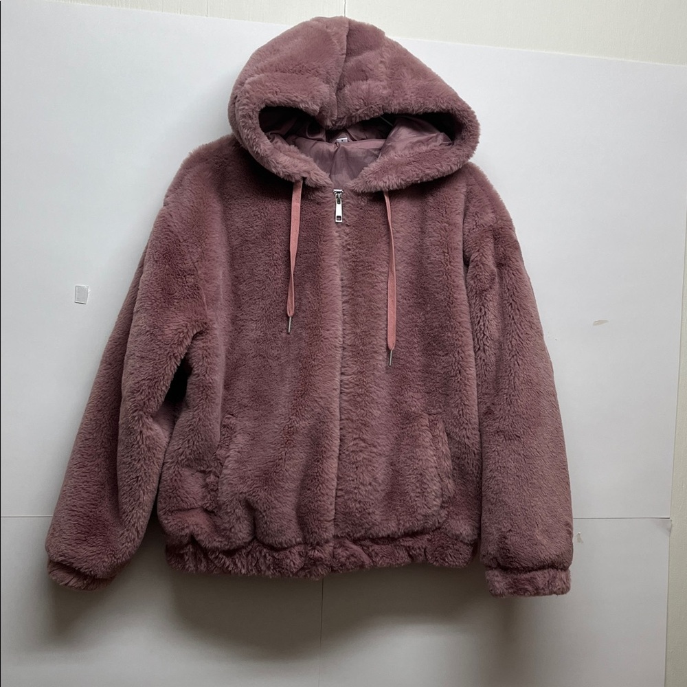 ADORABLE “Time & Tru” Fluffy faux fur jacket, pale mauve Size Young Girl’s Small
